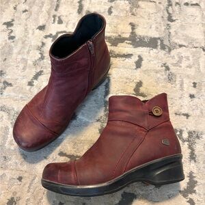 Keen Women's Ankle Boots - Burgundy